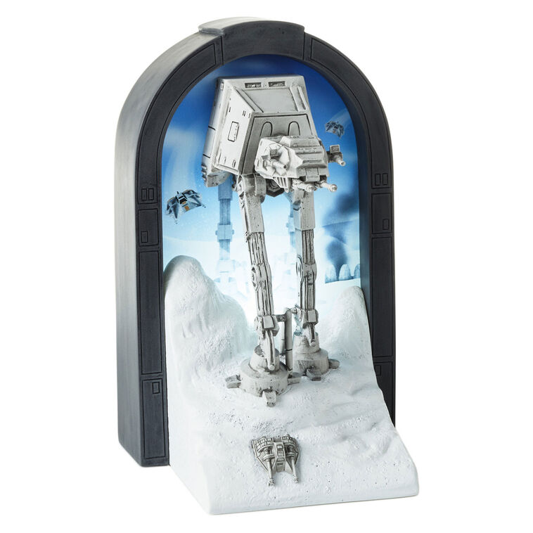 Star Wars Hoth Battle Scene Light-Up Book Nook Decoration