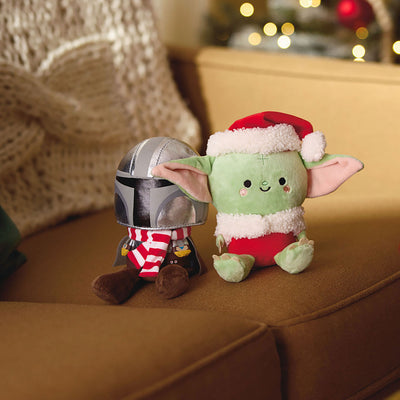 Star Wars The Mandalorian and Grogu Holiday